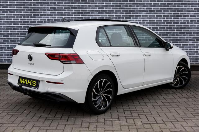 Volkswagen GOLF 1.5 TSI Life Business | Panoramadak | ErgoActive | Stoelmassage | Navigatie Discover Pro | Cruise Control Adaptief | Parkeersensoren | Lichtmetalen Velgen 17 inch | Alarm | LED Koplampen