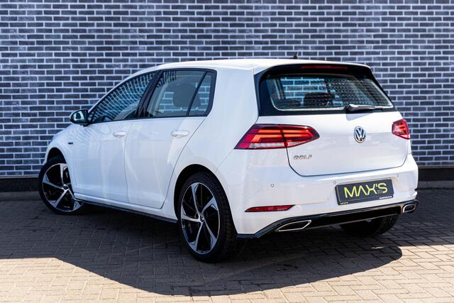 Volkswagen GOLF 1.0 TSI R-line Comfortline | Navigatie | Parkeersensoren | Climate Control | Regensensor | Cruise Control Adaptief | Lichtmetalen Velgen