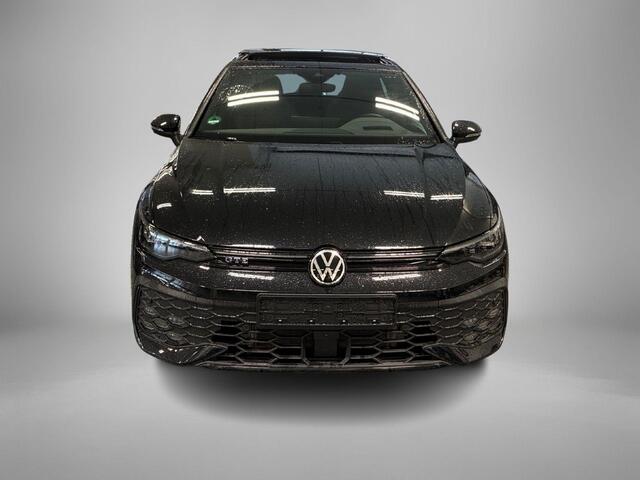 Volkswagen GOLF 1.5 272pk DSG eHybrid GTE · Panoramadak · 360 Camera · Wegklapbare Trekhaak · Stoel &-Stuurverwarming · 18'' Inch · Garantie t/m 13-08-2030 of 100.000km