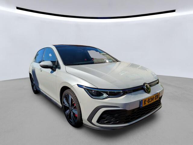 Volkswagen GOLF GTE 1.4 eHybrid 245pk PHEV | Panoramadak | IQ Light | Camera | Stoelverwarming