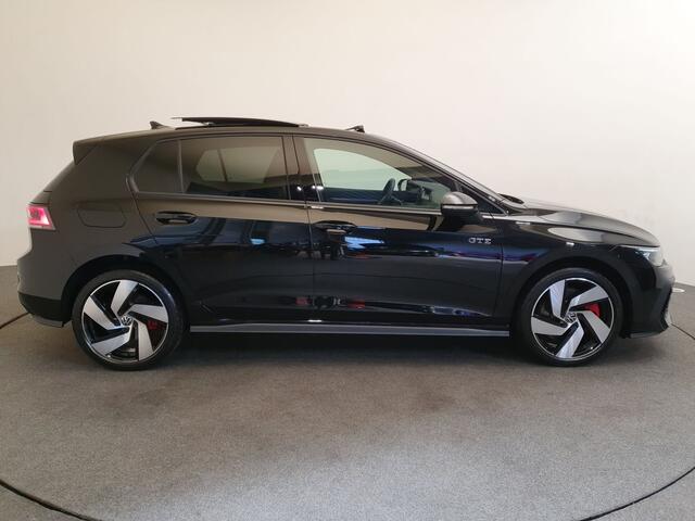 Volkswagen GOLF GTE 1.5 eHybrid 272pk DSG/AUT Leder, Pano, Wegklapbare trekhaak, Head-up