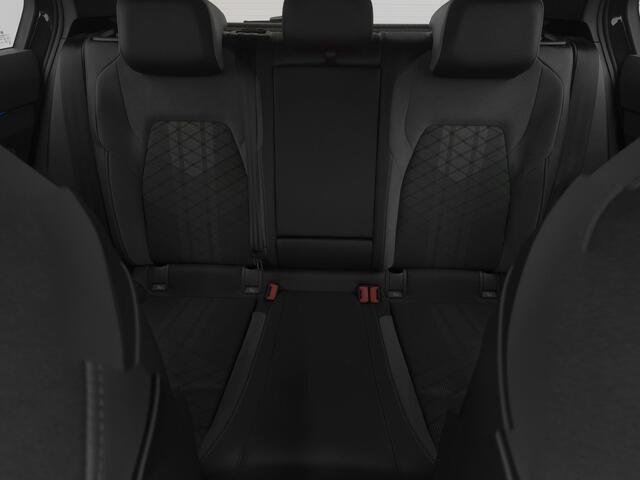 Volkswagen GOLF 1.5 eTSI R-Line Business+ | CAMERA | ADAPTIVE | H&K | STOEL- EN STUURVERW.