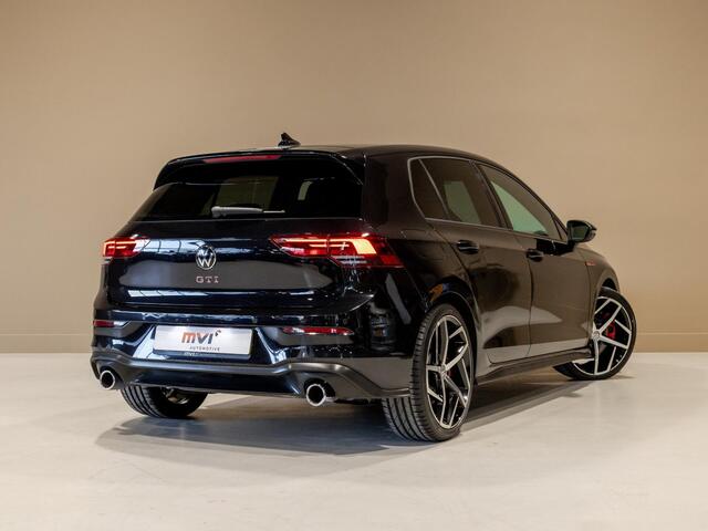 Volkswagen GOLF 2.0 TSI GTI / 245pk / Achteruitrij camera / Dodehoek assistent / Stoel en stuurverwarming /