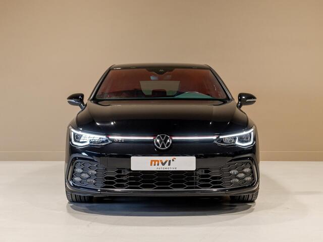 Volkswagen GOLF 2.0 TSI GTI / 245pk / Achteruitrij camera / Dodehoek assistent / Stoel en stuurverwarming /