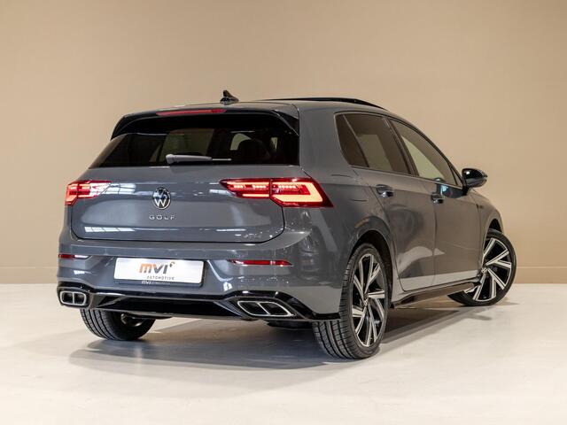 Volkswagen GOLF 1.5 eTSI R-Line / 150pk / Panorama dak / Harman Kardon / Stoel en stuurverwarming /