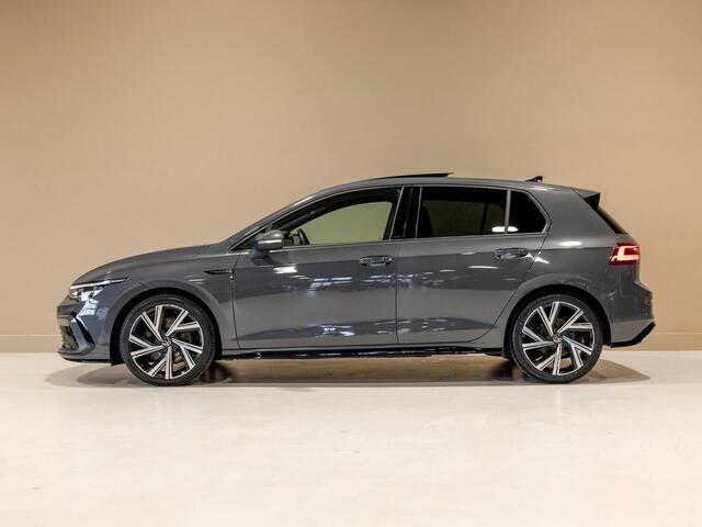 Volkswagen GOLF 1.5 eTSI R-Line / 150pk / Panorama dak / Harman Kardon / Stoel en stuurverwarming /