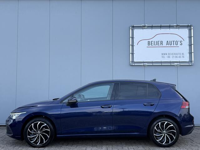 Volkswagen GOLF 1.5 TSI Life Business Carplay/LED/17inch.
