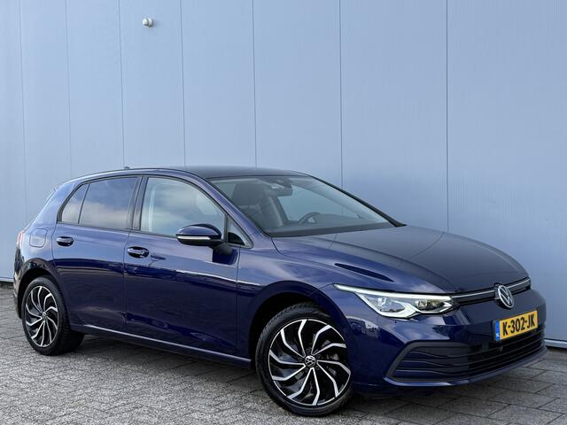 Volkswagen GOLF 1.5 TSI Life Business Carplay/LED/17inch.