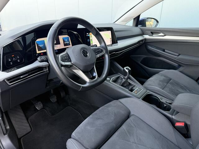 Volkswagen GOLF 1.5 TSI Life Business Carplay/LED/17inch.