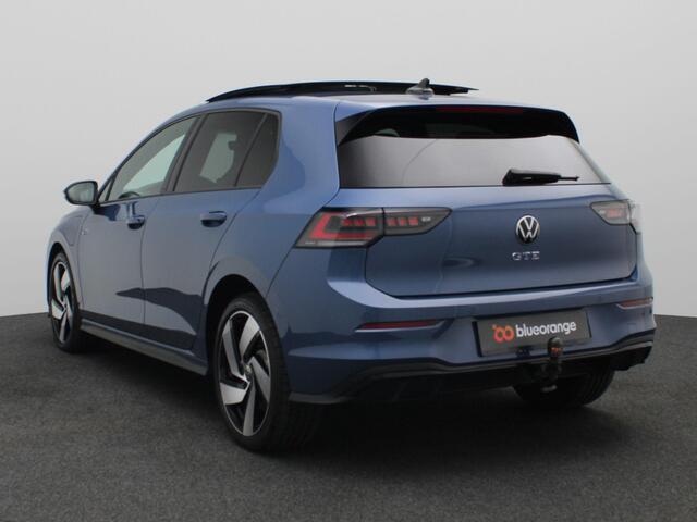 Volkswagen GOLF 1.5 eHybrid GTE 272PK DSG Panoramadak, Trekhaak, Dynamic Chassis, Head-Up Display, Memorystoel, Leder, 18" LM Velgen