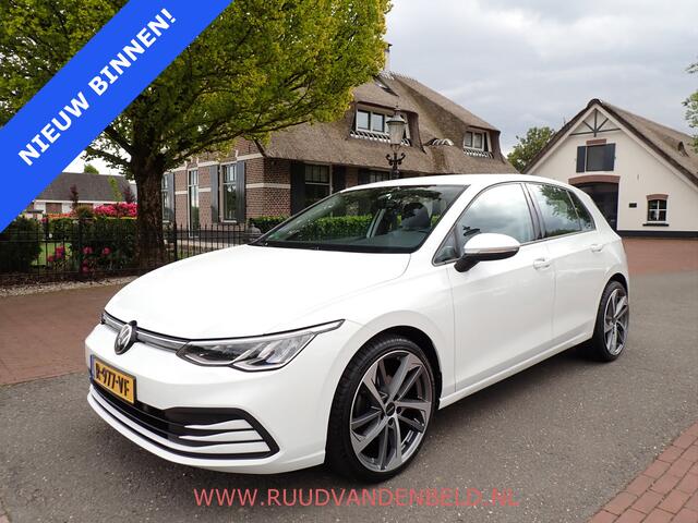 Volkswagen GOLF 1.0 TSI Golf / ACC / CARPLAY / PDC / 19''