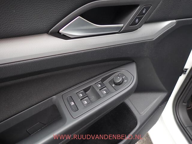 Volkswagen GOLF 1.0 TSI Golf / ACC / CARPLAY / PDC / 19''