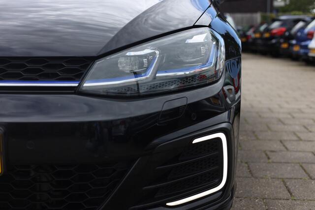 Volkswagen GOLF 1.4 TSI PHEV GTE | CARPLAY | CAMERA | ACC | ECC | TREKHAAK