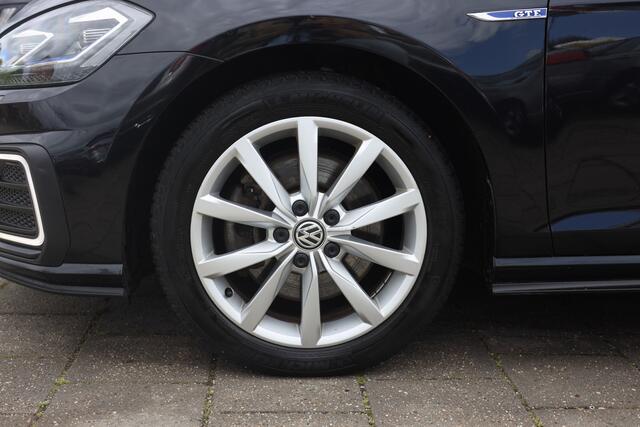 Volkswagen GOLF 1.4 TSI PHEV GTE | CARPLAY | CAMERA | ACC | ECC | TREKHAAK