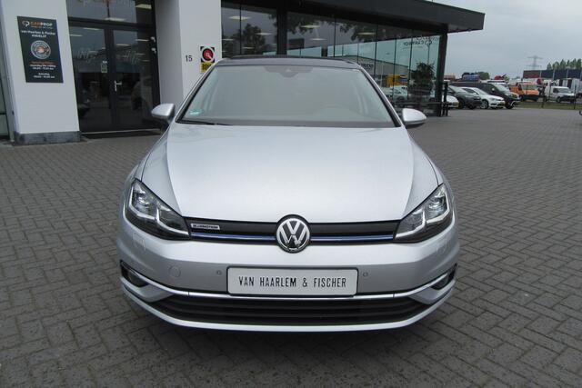 Volkswagen GOLF 1.5 TSI Automaat Comfortline, Navi, Panoramadak, Ad, CC