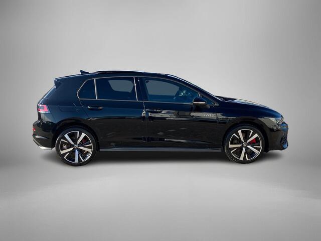 Volkswagen GOLF 1.5eHybrid 200kW/272PK Black Style GTE · Panoramadak · Leder · Trekhaak · Camera · Garantie t/m 09-07-2030 of 100000km