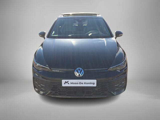 Volkswagen GOLF 1.5eHybrid 200kW/272PK Black Style GTE · Panoramadak · Leder · Trekhaak · Camera · Garantie t/m 09-07-2030 of 100000km