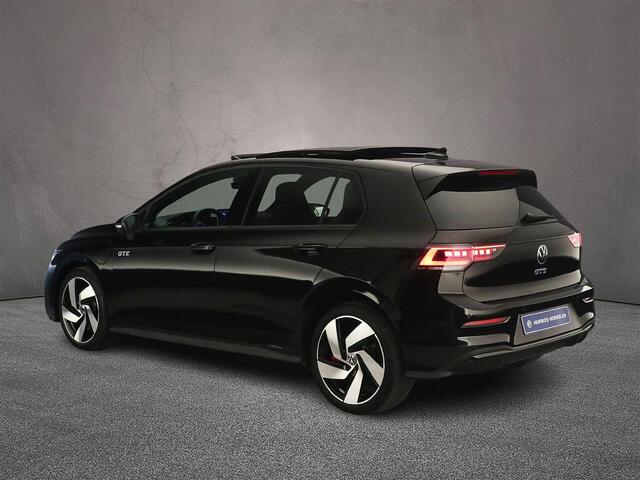 Volkswagen GOLF GTE 1.5 TSI eHybrid 272pk DSG Automaat Trekhaak, Panoramadak, Lederen bekleding, LED matrix koplampen, Black Style, Adaptive cruise control