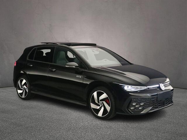 Volkswagen GOLF GTE 1.5 TSI eHybrid 272pk DSG Automaat Trekhaak, Panoramadak, Lederen bekleding, LED matrix koplampen, Black Style, Adaptive cruise control