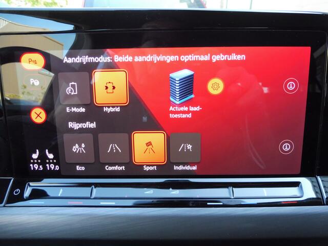 Volkswagen GOLF 1.4 eHybrid Style Headup | Digidash | Velours | Full LED | NL auto | 1e eig.