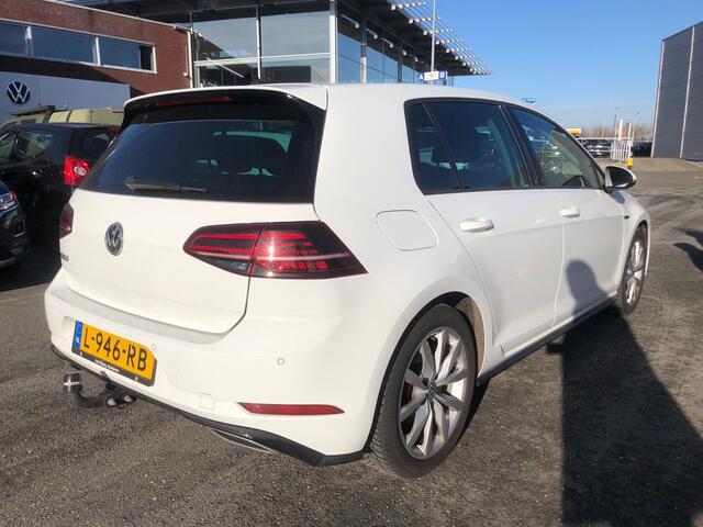 Volkswagen GOLF 1.5 TSI DSG Highline Business R | Trekhaak | Full-LED | Keyless | Digital Cockpit // Wordt Verwacht 6-2026 //