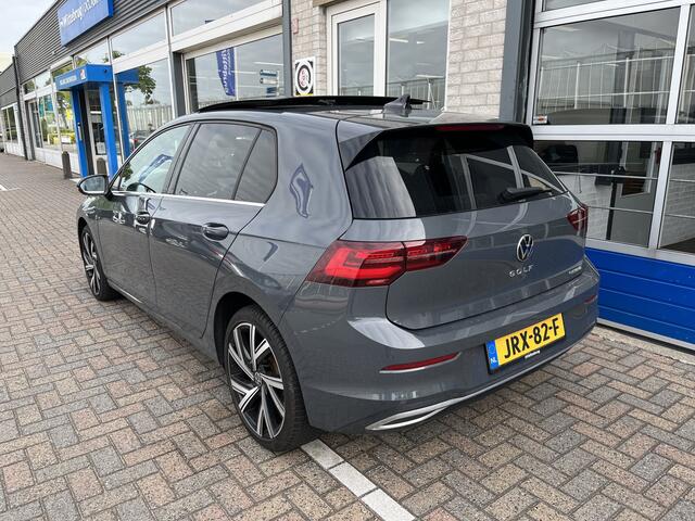 Volkswagen GOLF 1.4 eHybrid Style / AUTOMAAT/ PANO/ TREKHAAK/ STANDKACHEL/ ACC/ PARK.SENSOR.V+A/ CAMERA/ MEMORY SEAT/ MASSAGE/ STUUR+STOELVERWARM./ DODEHOEK/ KEYLESS/ APP-CONNECT/ IQ.LIGHT/ NAVI/ DAB/ RIJ-MODI/ 18'' LMV