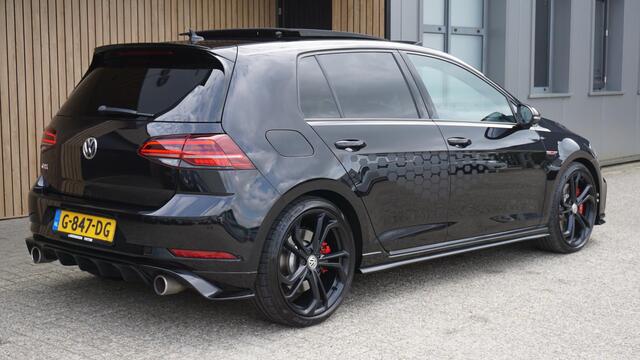Volkswagen GOLF 2.0 TSI 290pk GTI TCR *Performance Pack* Pano.Dak DynAudio Virtual Leder 19inch LM *NL auto* 103056km!