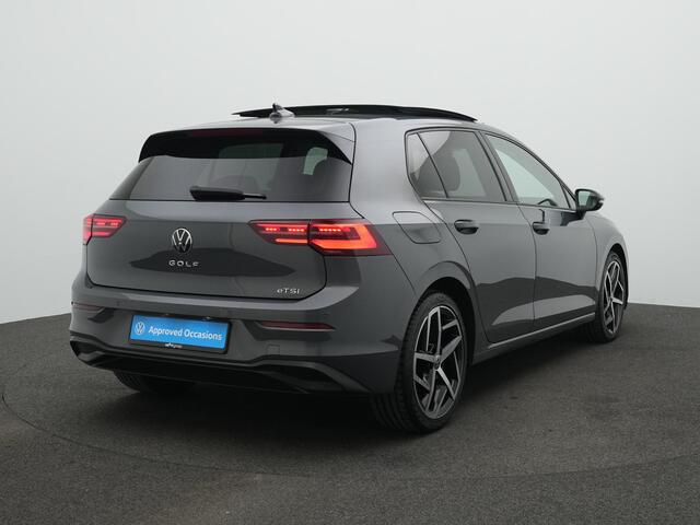 Volkswagen GOLF 1.0 eTSI 110 pk DSG Life | Panoramadak | Geheugen-/massagestoel | IQ Light | Achteruitrijcamera | Adaptive Cruise