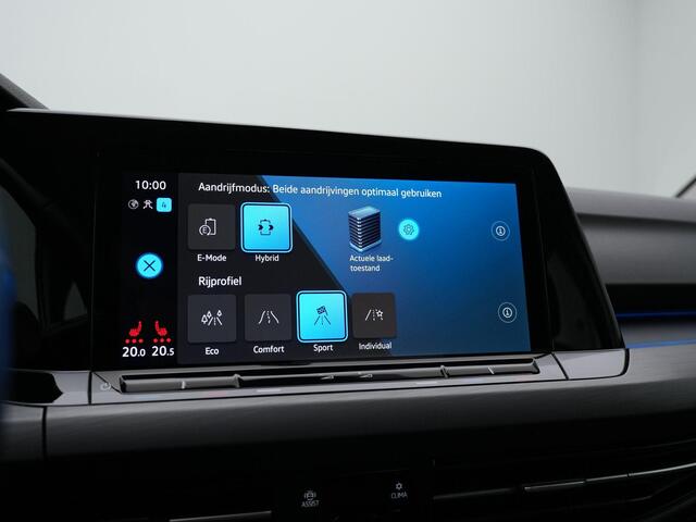 Volkswagen GOLF 1.4 eHybrid 204 pk Style | Geheugen-/massagestoel | Adaptive Cruise | Stuur-/stoelverwarming | Navigatie