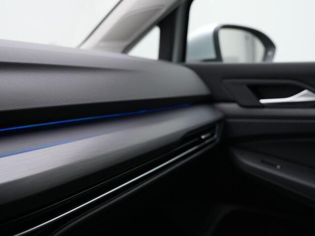 Volkswagen GOLF 1.4 eHybrid 204 pk Style | Geheugen-/massagestoel | Adaptive Cruise | Stuur-/stoelverwarming | Navigatie