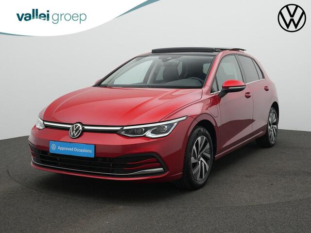 Volkswagen GOLF 1.4 eHybrid 204 pk Style | Panoramadak | IQ Light | Geheugen-/massagestoel | Adaptive Cruise | Achteruitrijcamera | Stuur-/stoelverwarming