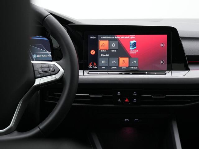 Volkswagen GOLF 1.4 eHybrid 204 pk Style | Panoramadak | IQ Light | Geheugen-/massagestoel | Adaptive Cruise | Achteruitrijcamera | Stuur-/stoelverwarming