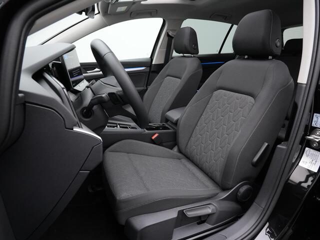 Volkswagen GOLF 1.5 eHybrid 204 pk Life Edition | Panoramadak | Stuur-/stoelverwarming | Achteruitrijcamera | Adaptive Cruise | Navigatie