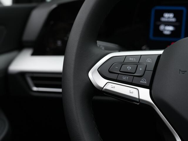Volkswagen GOLF 1.5 eHybrid 204 pk Life Edition | Panoramadak | Stuur-/stoelverwarming | Achteruitrijcamera | Adaptive Cruise | Navigatie