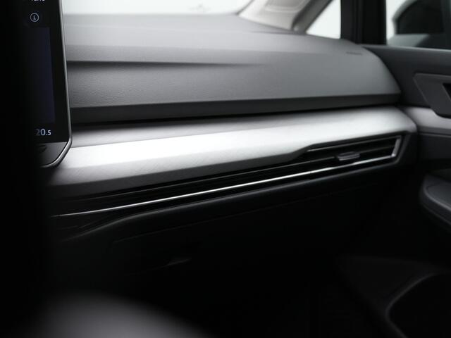 Volkswagen GOLF 1.5 eHybrid 204 pk Life Edition | Panoramadak | Stuur-/stoelverwarming | Achteruitrijcamera | Adaptive Cruise | Navigatie