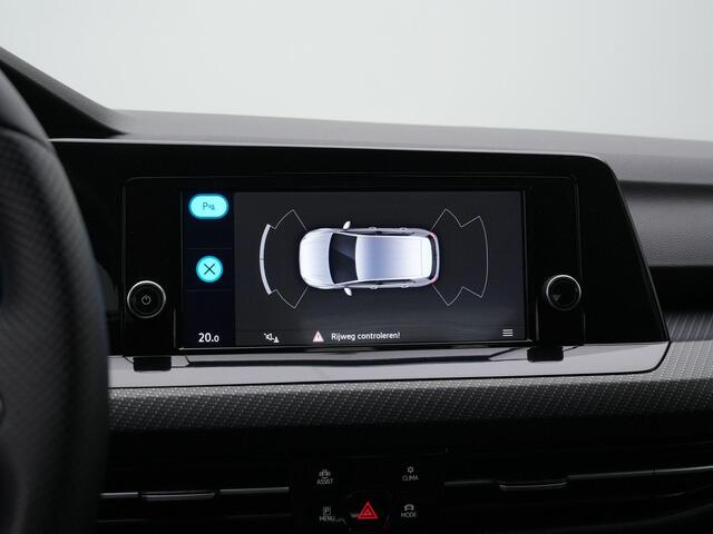 Volkswagen GOLF 1.5 TSI 130 pk R-Line | Sportonderstel | Carplay | Parkeersensoren voor/achter