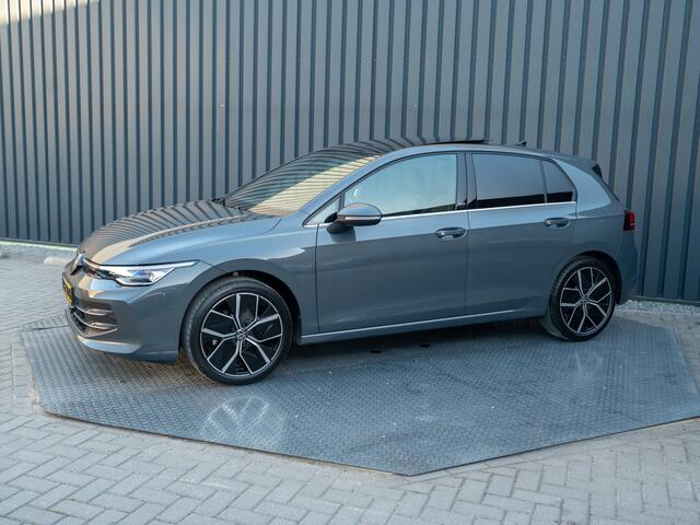 Volkswagen GOLF 1.5 eTSI 50 Edition | Panodak | Stoelgeheugen | Head Up | IQ Light | Prijs Rijklaar!!