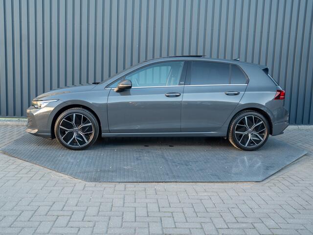 Volkswagen GOLF 1.5 eTSI 50 Edition | Panodak | Stoelgeheugen | Head Up | IQ Light | Prijs Rijklaar!!