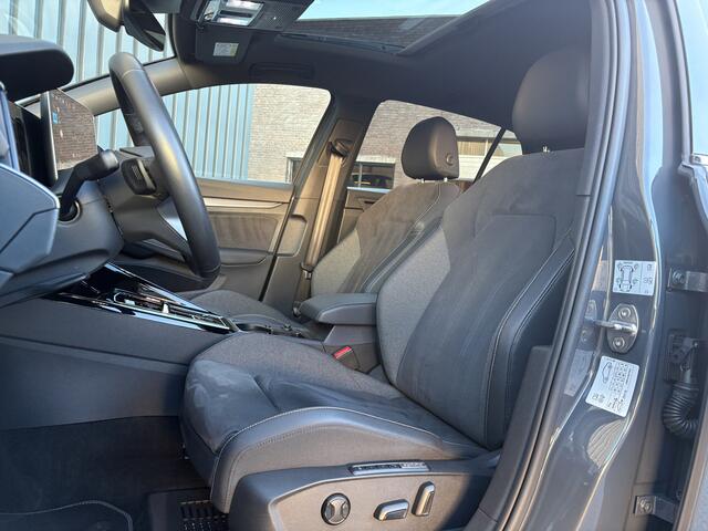 Volkswagen GOLF 1.5 eTSI 50 Edition | Panodak | Stoelgeheugen | Head Up | IQ Light | Prijs Rijklaar!!