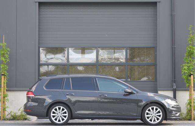 Volkswagen GOLF Variant 1.5 TSI Highline Automaat | Digitaal Cockpit | Stoelverwarming