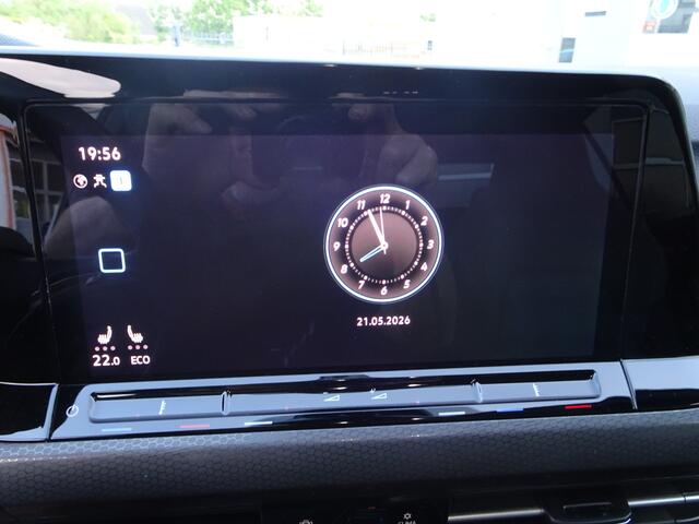 Volkswagen GOLF 1.4 eHybrid GTE Automatische airco, navigatie, cruise controle, sport interieur, parkeersensoren, totaal 240 pk, licht metalen velgen, automaat, enz, enz.