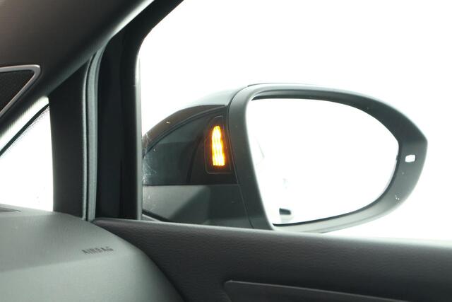 Volkswagen GOLF Variant 1.5 eTSI 150pk DSG 2x R-Line h/k Navigatie Adaptive Cruise PDC Virtual Cockpit