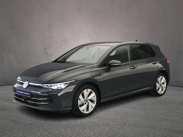 Volkswagen GOLF Life Edition 1.5 TSI eHybrid 204pk DSG Automaat Adaptive cruise control, LED matrix koplampen, Achteruitrijcamera, App connect, Stuurwiel verwarmd