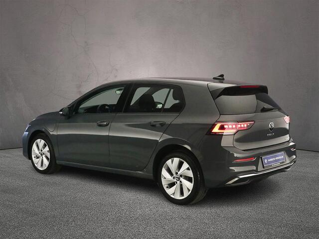 Volkswagen GOLF Life Edition 1.5 TSI eHybrid 204pk DSG Automaat Adaptive cruise control, LED matrix koplampen, Achteruitrijcamera, App connect, Stuurwiel verwarmd
