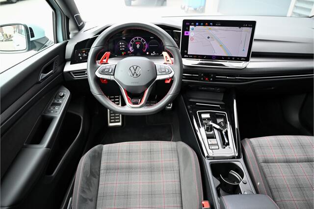 Volkswagen GOLF 2.0 TSI GTI 265 PK 8.5 / PANO / CRYSTAL ICE BLUE / IQ LIGHT / HARMAN KARDON / ACC / TREKHAAK / FACELIFT