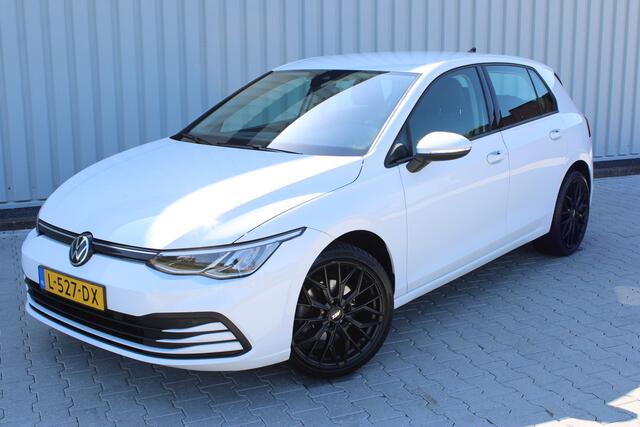 Volkswagen GOLF 1.5 TSI Life | Incl. 12 maanden garantie | Adaptieve cruise control | Apple carplay/Android auto | Parkeersensoren | Digitale cockpit | Navigatie | DAB radio |