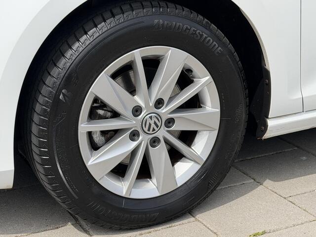 Volkswagen GOLF 1.2 TSI Business Edition Connected