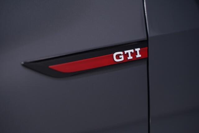 Volkswagen GOLF 2.0 TSI GTI IQ Light Panodak Leder Memory Camera Stuur- en stoelverwarming Stoelventilatie Apple Carplay