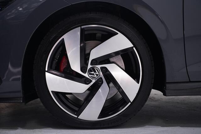 Volkswagen GOLF 2.0 TSI GTI IQ Light Panodak Leder Memory Camera Stuur- en stoelverwarming Stoelventilatie Apple Carplay