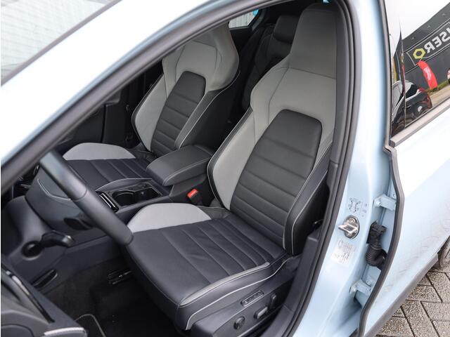 Volkswagen GOLF GTE 1.5 eHybrid 272PK | Full Options | Panodak | Leer | 360° | Stoel Ventilatie | Head-up | Keyless | Camera | Memory | IQ Light | Stoel&Stuurverwarming | 19"Inch |